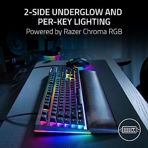BlackWidow V4 mechanical keyboard with green switches — photo 3