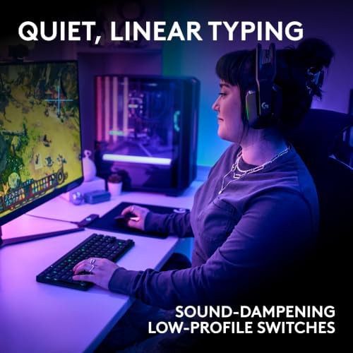 Black linear lightspeed wireless gaming keyboard — photo 3